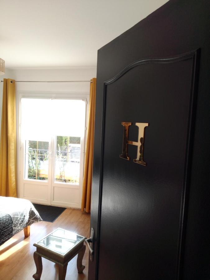 Maison Reposant Arconnay Et Jardin Apartment ภายนอก รูปภาพ